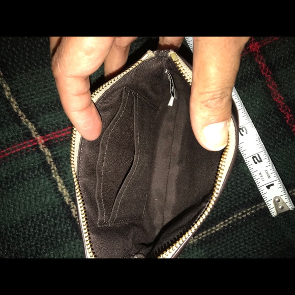 Coach wristlet - Picture 3 of 4